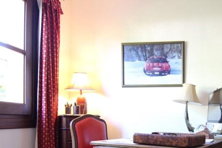 5 bedroom Villa for sale in Benahavis with pool garage - € 2,900,000 (Ref: 9506988)