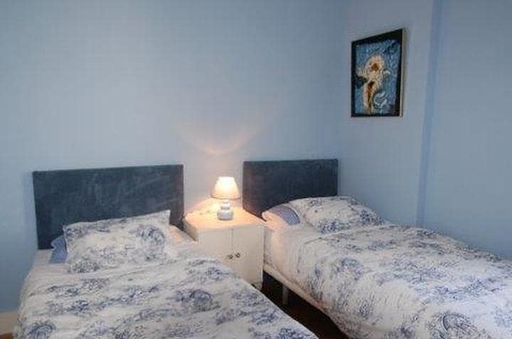 3 chambre Appartement à vendre à Nueva Andalucia avec piscine garage - 339 000 € (Ref: 9506990)