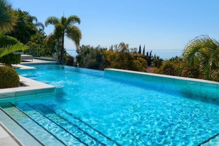 8 bedroom Villa for sale in Marbella with pool garage - € 5,900,000 (Ref: 9506993)