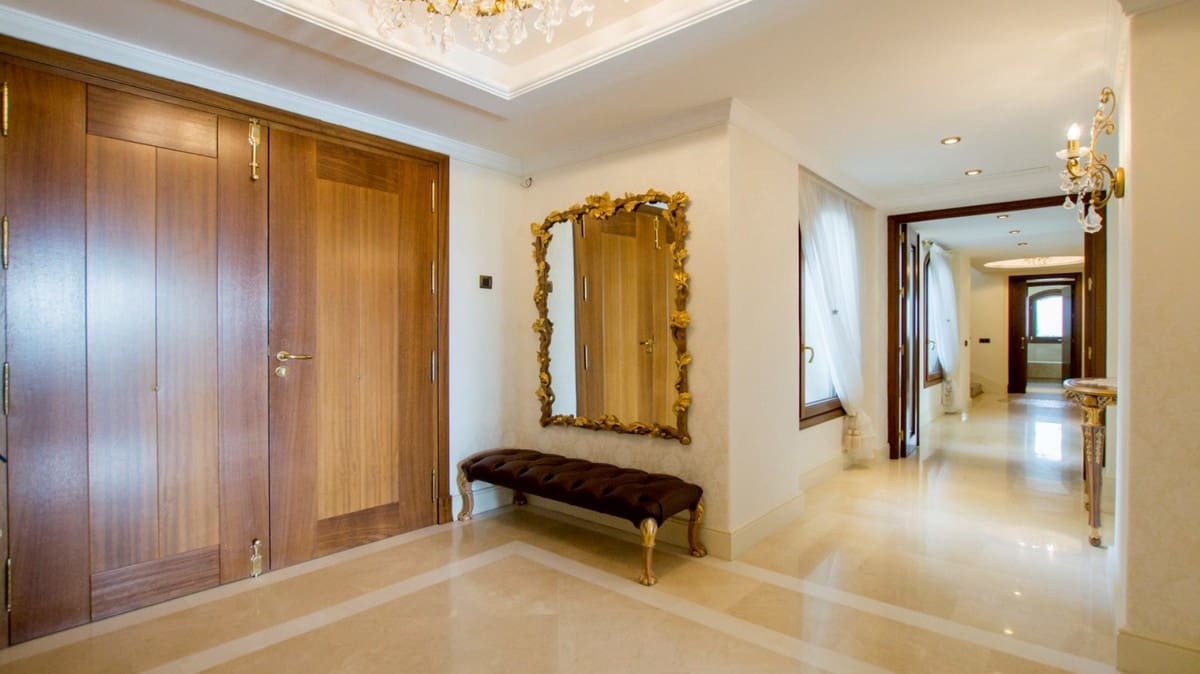 5 sypialnia Willa na sprzedaż w Los Flamingos z basenem garażem - 1 990 050 € (Ref: 9506997)