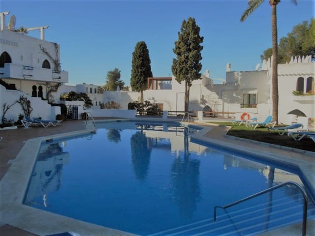 3 slaapkamer Appartement te koop in Marbella met zwembad - € 435.000 (Ref: 9507006)