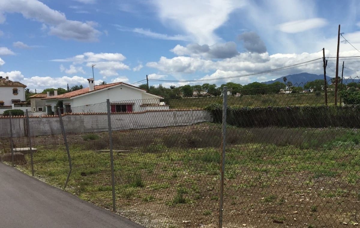 Building Plot for sale in Marbella - € 410,500 (Ref: 9507022)