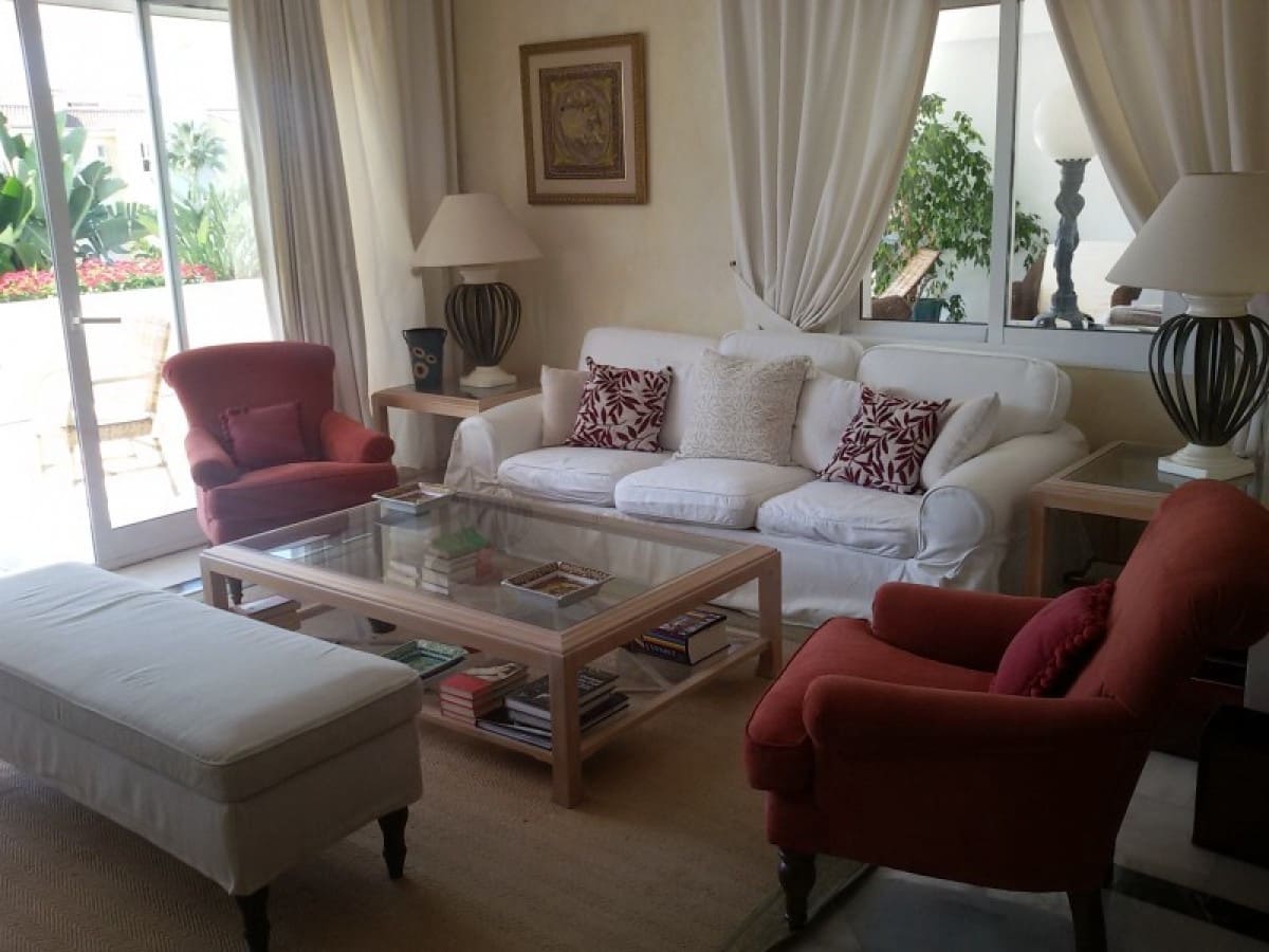 3 sypialnia Apartament na sprzedaż w Marbella z basenem - 770 000 € (Ref: 9507025)