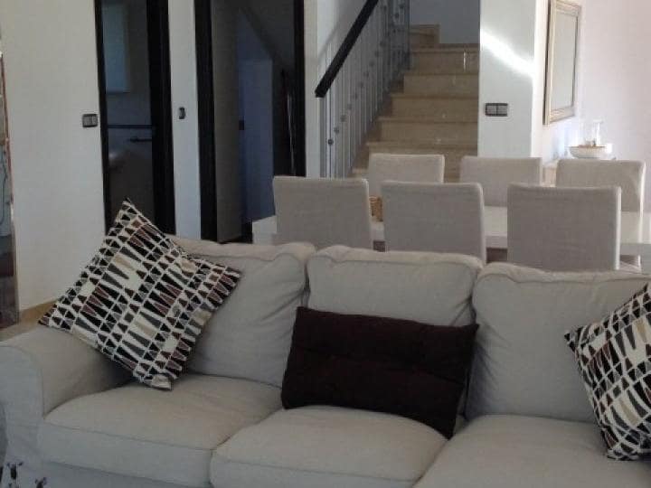 3 bedroom Villa for sale in Marbella with pool - € 729,500 (Ref: 9507032)