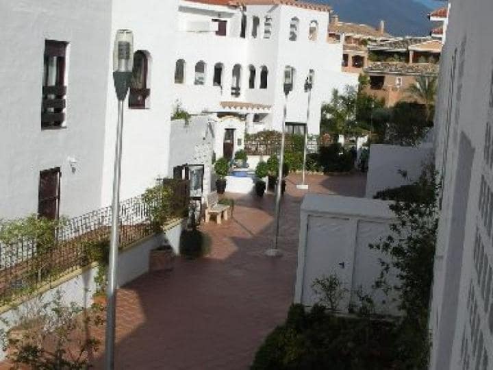 2 makuuhuone Huoneisto myytävänä paikassa Marbella mukana uima-altaan 
autotalli - 319 000 € (Ref: 9507042)