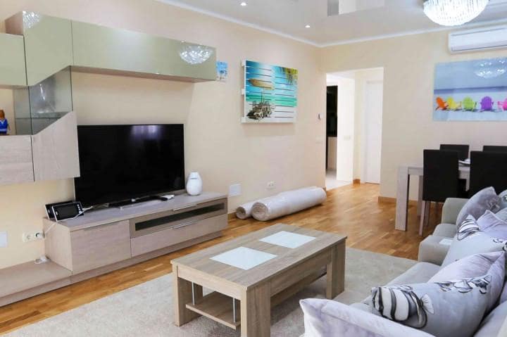 4 soveværelse Villa til salg i Marbella med swimmingpool - € 1.200.000 (Ref: 9507045)