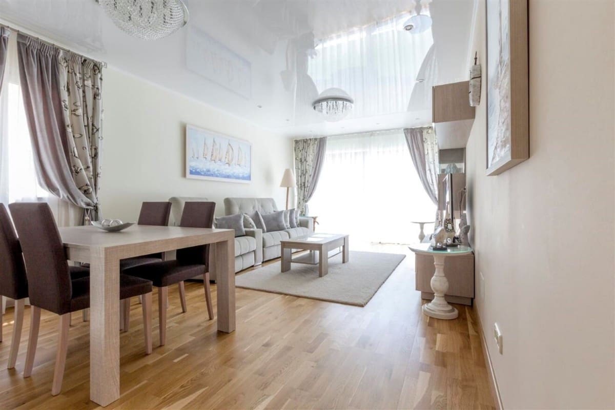 4 soveværelse Villa til salg i Marbella med swimmingpool - € 1.200.000 (Ref: 9507045)