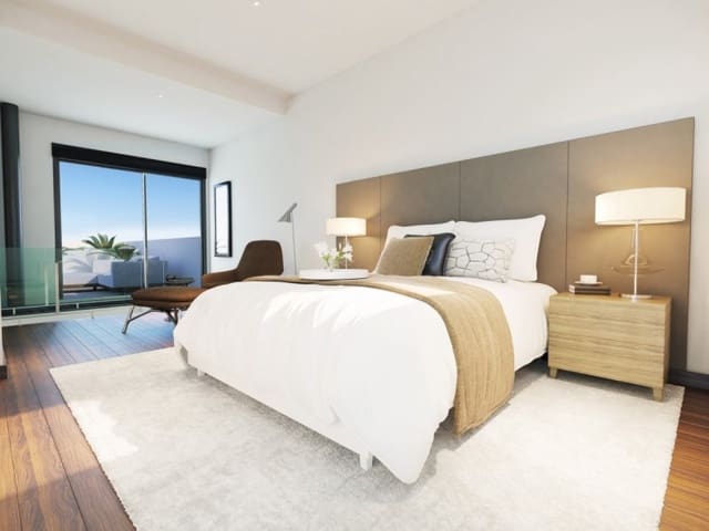 4 makuuhuone Omakotitalo myytävänä paikassa Sotogrande, San Roque mukana uima-altaan 
autotalli - 343 000 € (Ref: 9507072)