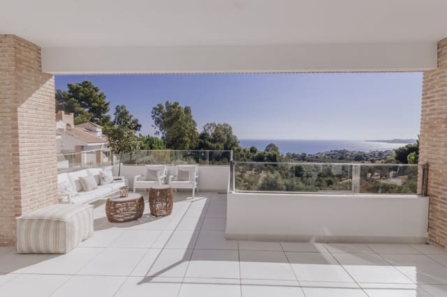 Chalet de 4 habitaciones en Benalmádena en venta con piscina - 815.000 € (Ref: 9507091)