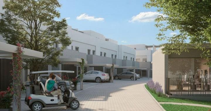 3 sypialnia Dom na sprzedaż w Estepona z basenem garażem - 620 000 € (Ref: 9507114)