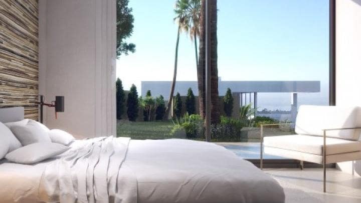 Chalet de 4 habitaciones en Marbella en venta con piscina garaje - 2.395.000 € (Ref: 9507117)