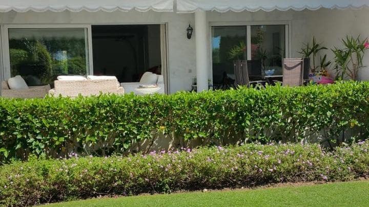 Apartamento de 3 habitaciones en Marbella en venta con piscina garaje - 995.000 € (Ref: 9507123)