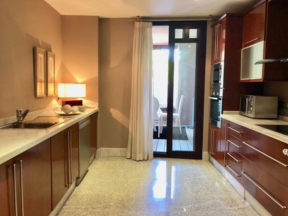 3 sypialnia Apartament na sprzedaż w Marbella z basenem - 850 000 € (Ref: 9507145)