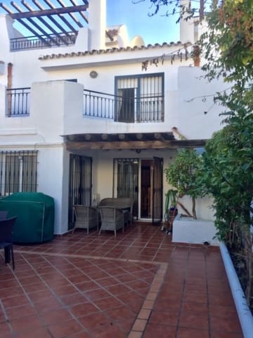 3 soverom Hus til salgs i Marbella med svømmebasseng garasje - € 389 000 (Ref: 9507159)