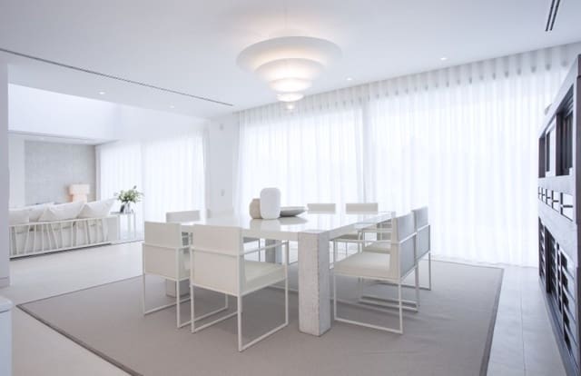 4 quarto Moradia para venda em Marbella com piscina garagem - 1 690 000 € (Ref: 9507161)