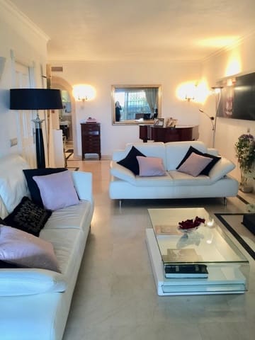 Apartamento de 4 habitaciones en Marbella en venta con piscina - 475.000 € (Ref: 9507164)