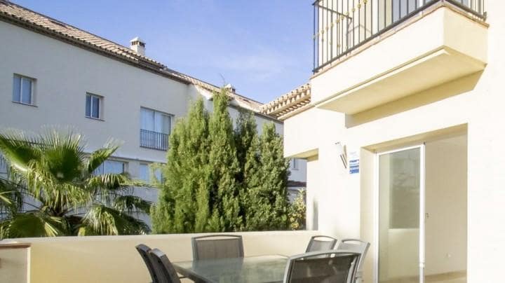 4 bedroom Townhouse for sale in Marbella with pool garage - € 395,000 (Ref: 9507165)