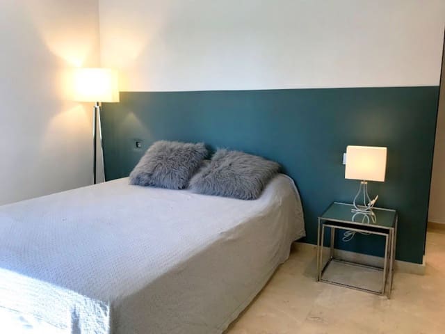 3 slaapkamer Villa te koop in Marbella met zwembad garage - € 1.950.000 (Ref: 9507171)