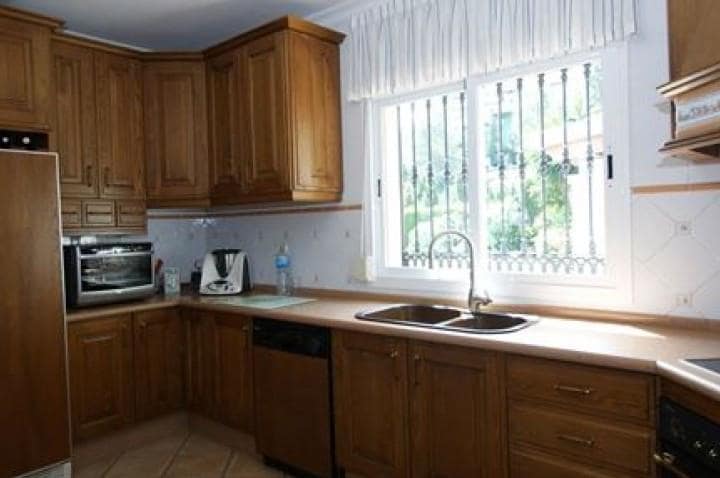 Chalet de 4 habitaciones en Marbella en venta con piscina garaje - 1.190.000 € (Ref: 9507176)