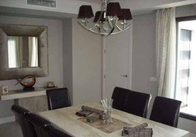 Chalet de 5 habitaciones en Marbella en venta con piscina garaje - 1.950.000 € (Ref: 9507186)