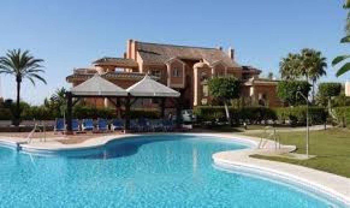 3 slaapkamer Appartement te koop in Marbella met zwembad garage - € 460.000 (Ref: 9507189)