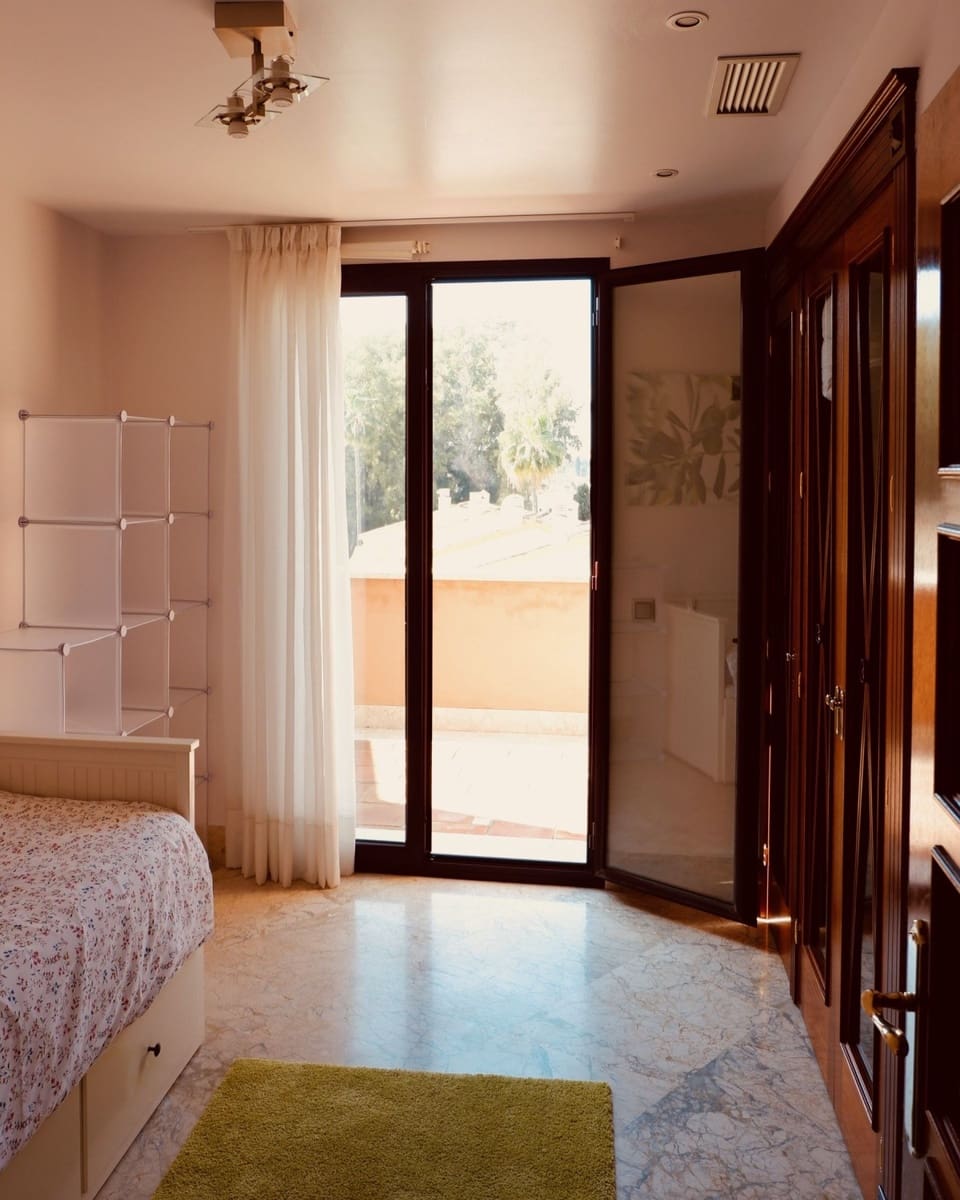 3 slaapkamer Penthouse te koop in Marbella met zwembad garage - € 1.300.000 (Ref: 9507194)