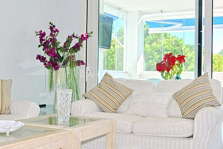 Apartamento de 3 habitaciones en Puerto Banus en venta con piscina garaje - 1.250.000 € (Ref: 9507195)