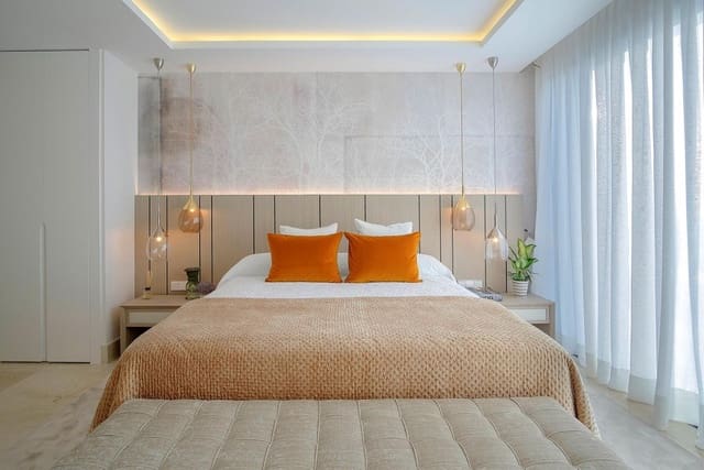 3 bedroom Penthouse for sale in Estepona with pool garage - € 2,290,000 (Ref: 9507199)