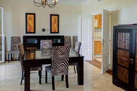 Casa de 3 habitaciones en Casares en venta con piscina garaje - 850.000 € (Ref: 9507205)