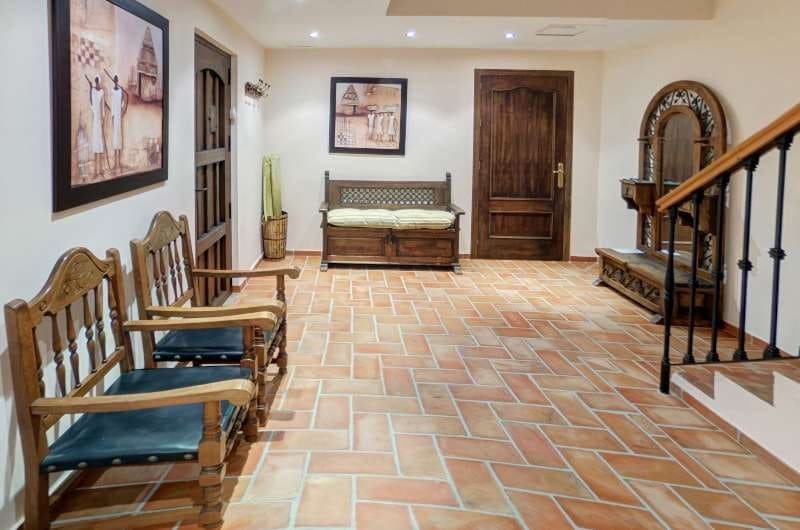 Casa de 3 habitaciones en Casares en venta con piscina garaje - 850.000 € (Ref: 9507205)