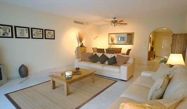 3 sypialnia Apartament na sprzedaż w Marbella z basenem - 895 000 € (Ref: 9507212)