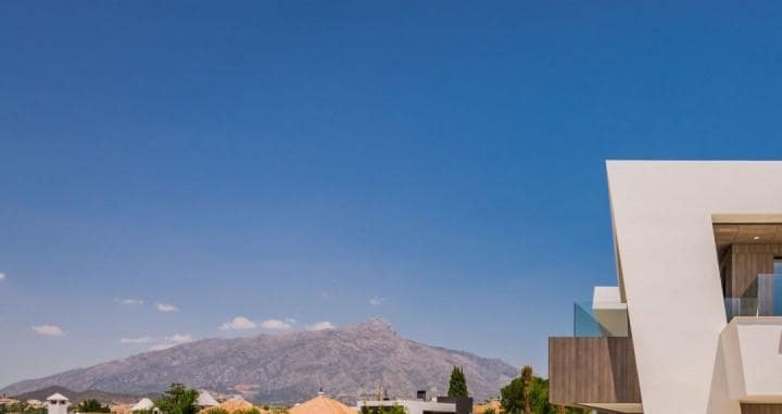 Chalet de 5 habitaciones en Marbella en venta con piscina garaje - 3.500.000 € (Ref: 9507216)