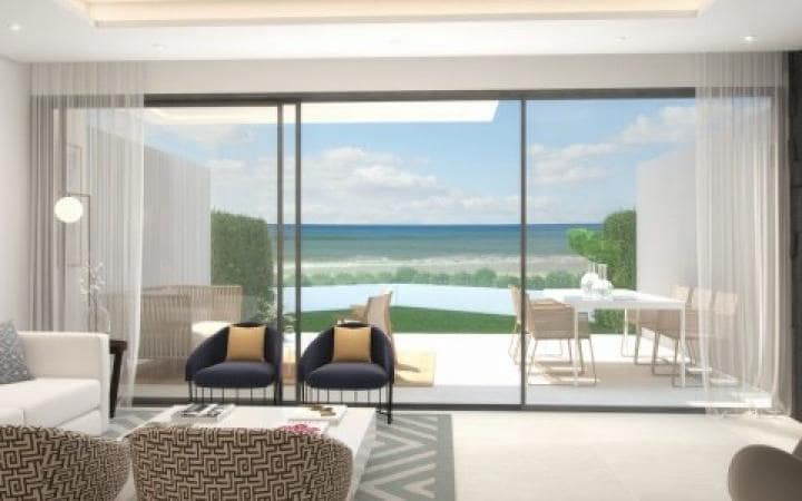 3 sypialnia Dom na sprzedaż w Estepona z basenem garażem - 1 140 000 € (Ref: 9507228)