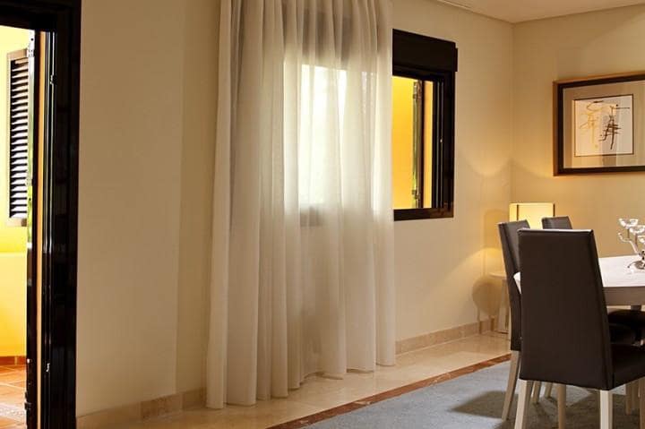 4 sypialnia Apartament na sprzedaż w Puerto Banus z basenem garażem - 1 163 500 € (Ref: 9507231)