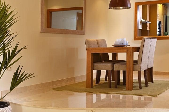 2 sypialnia Apartament na sprzedaż w Puerto Banus z basenem garażem - 792 870 € (Ref: 9507232)