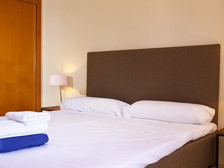 2 sypialnia Apartament na sprzedaż w Puerto Banus z basenem garażem - 792 870 € (Ref: 9507232)