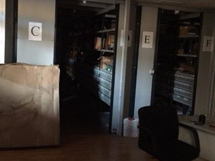 Komercyjne na sprzedaż w Nueva Andalucia z basenem - 975 000 € (Ref: 9507239)