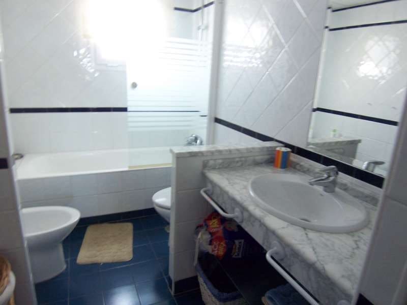 4 bedroom Penthouse for sale in Marbella with pool - € 1,100,000 (Ref: 9507240)