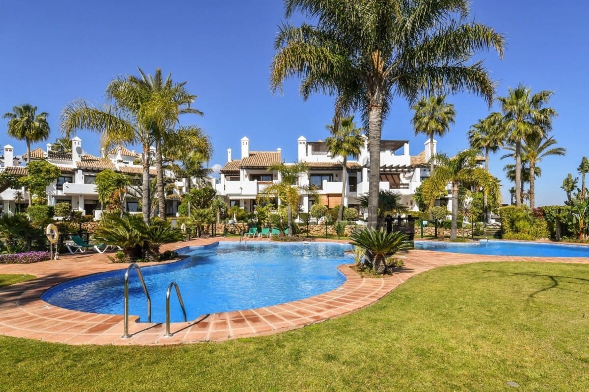 3 sovrum Hus till salu i Benahavis med pool garage - 590 000 € (Ref: 9507241)