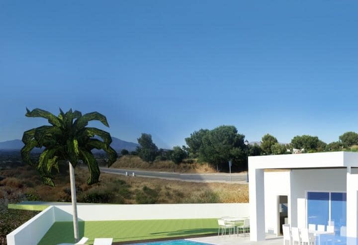4 soveværelse Villa til salg i Mijas Costa med swimmingpool garage - € 695.000 (Ref: 9507252)