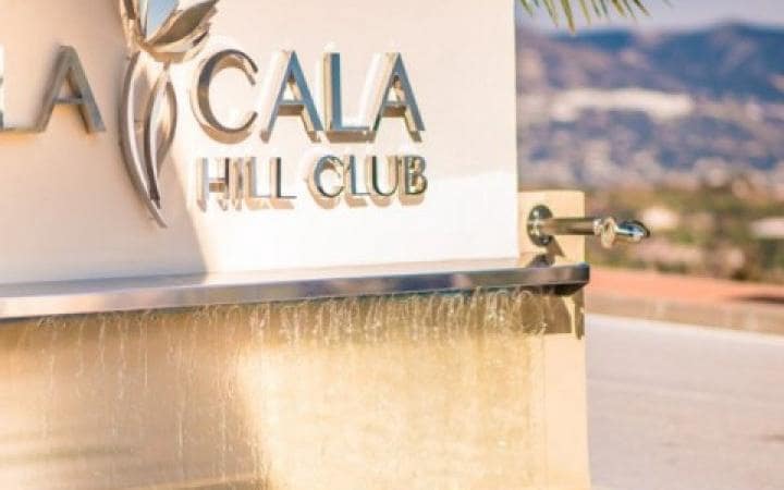 2 soverom Penthouse til salgs i La Cala de Mijas med svømmebasseng garasje - € 305 000 (Ref: 9507262)