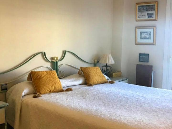 3 sovrum Lägenhet till salu i Puerto Banus med pool garage - 1 350 000 € (Ref: 9507278)