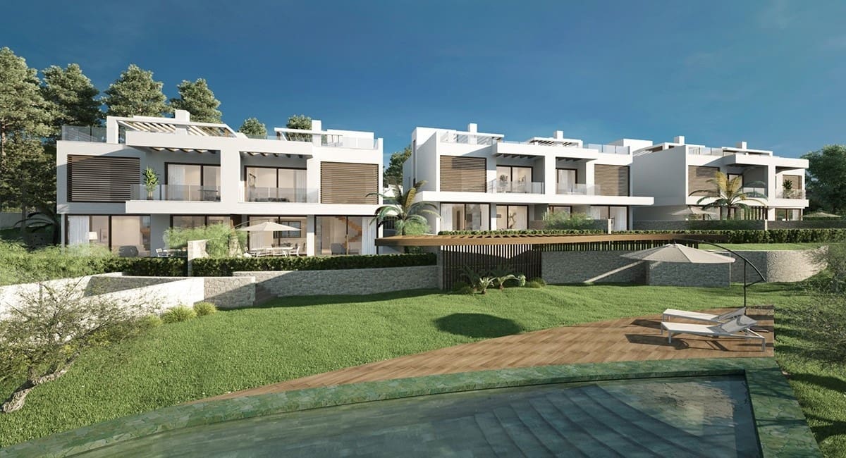 4 bedroom Townhouse for sale in Marbella with pool - € 1,041,000 (Ref: 9507291)