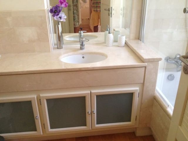 3 slaapkamer Appartement te koop in Marbella met zwembad garage - € 930.000 (Ref: 9507293)