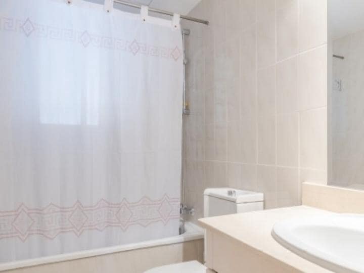 3 bedroom Apartment for sale in Benahavis with pool - € 305,000 (Ref: 9507300)