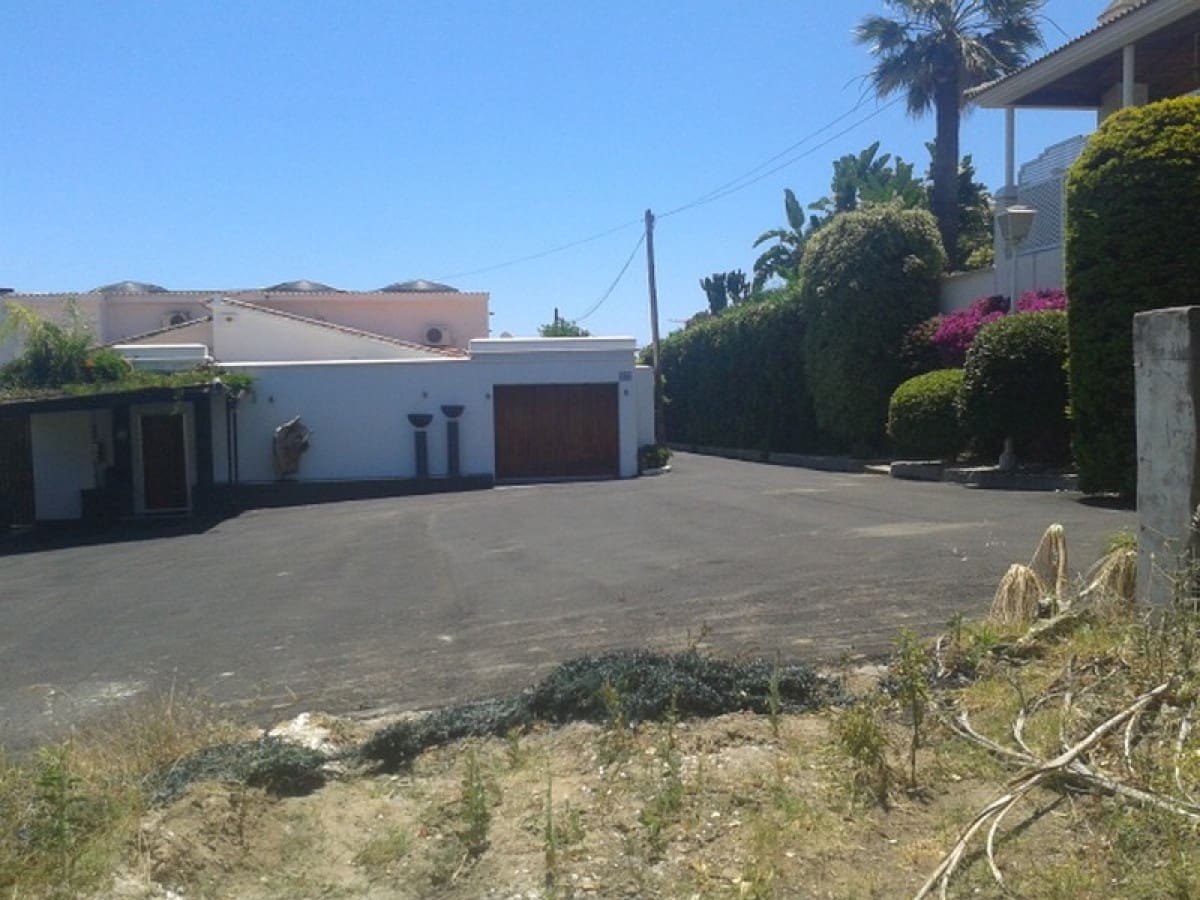 Building Plot for sale in Marbella - € 340,000 (Ref: 9507313)