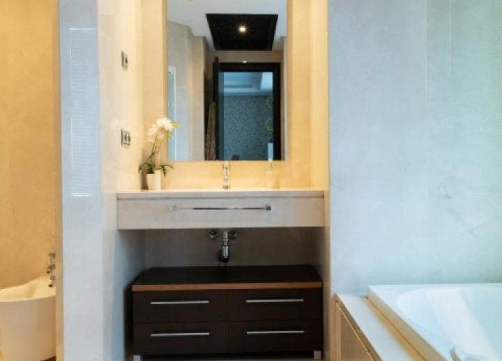 3 sypialnia Apartament na sprzedaż w Puerto Banus z basenem garażem - 1 400 000 € (Ref: 9507318)