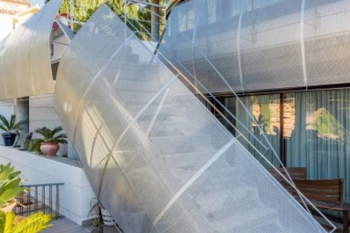 2 bedroom Villa for sale in Marbella with pool - € 2,199,500 (Ref: 9507330)