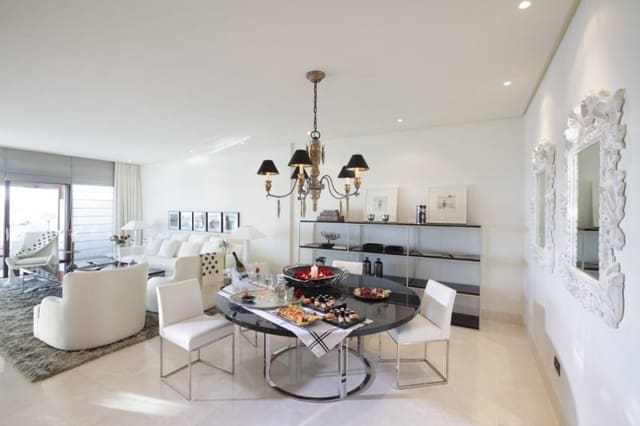 3 sypialnia Penthouse na sprzedaż w Estepona z basenem garażem - 2 150 000 € (Ref: 9507337)