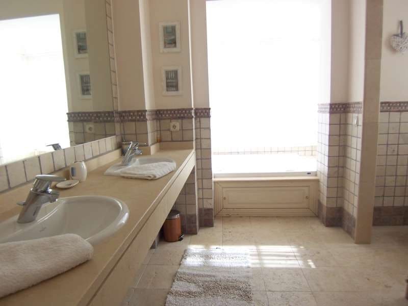 6 slaapkamer Villa te koop in Puerto Banus met zwembad - € 1.250.000 (Ref: 9507339)